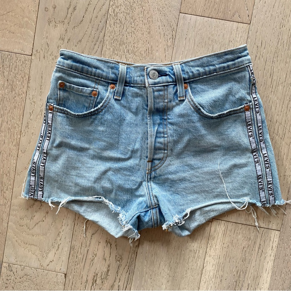 Levi’s 501 Dibs Tape Denim Shorts - Picture 1 of 9